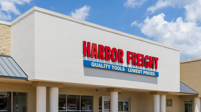 Harbor Freight tools storefront