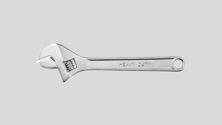 Pittsburgh 15-Inch Adjustable Wrench