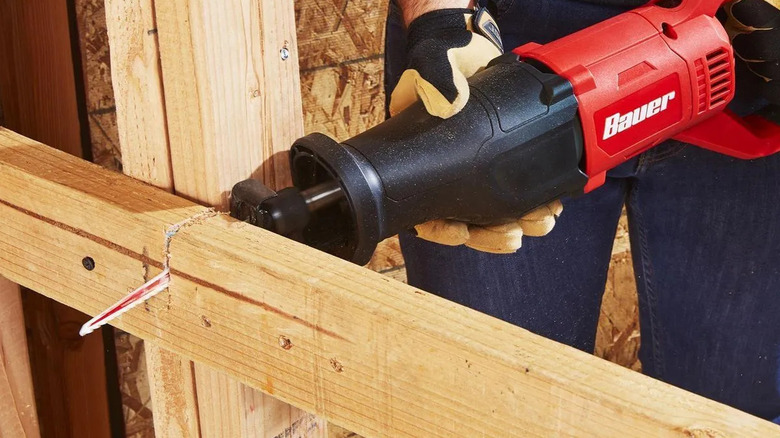 Bauer reciprocating saw in action