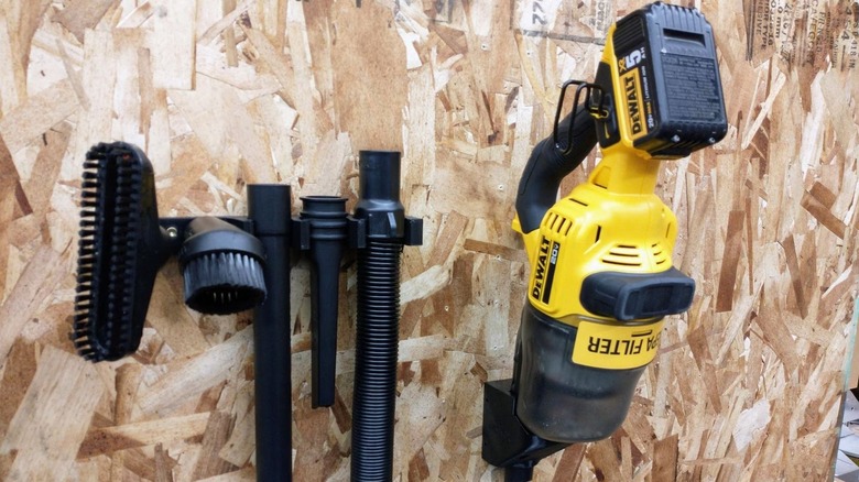 DeWalt Vacuum and Accessories Mount