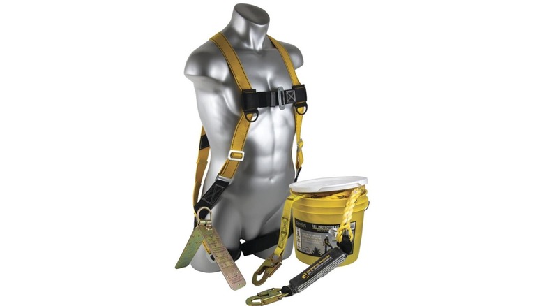 fall protection harness on mannequin