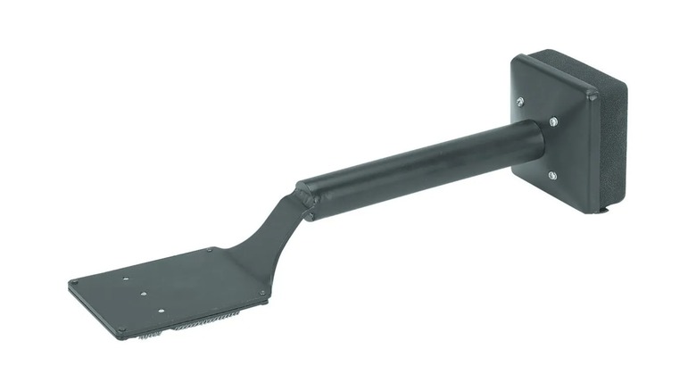 Finch & Mclay Floor Knee Kicker Carpet Installer