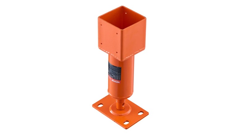 Adjustable Screw Jack Post