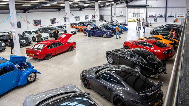 Supercar Garage