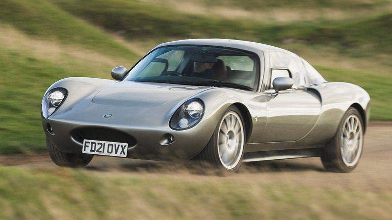 Wells Vertige on the road