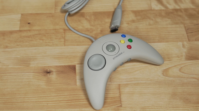 The Apple Pippin controller resting on a table