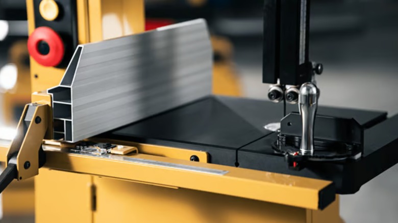 closeup of a Powermatic bandsaw unit