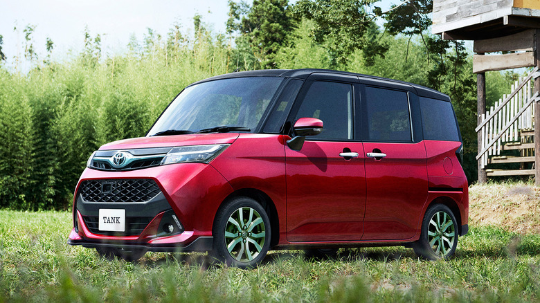 Toyota Tank in a field