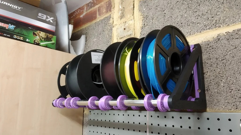 Filament rack holding filament