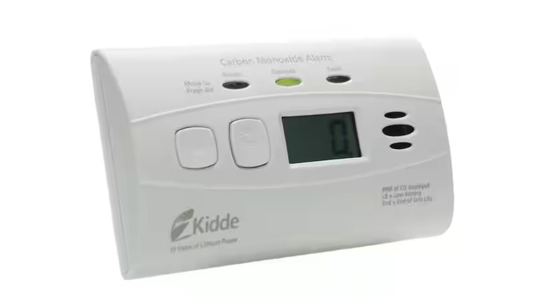 Kidde 10-Year Battery Carbon Monoxide Detector with Digital Display on display