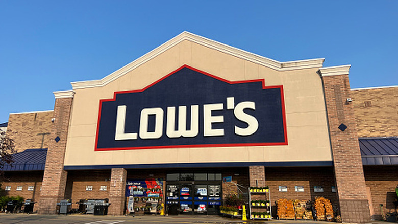 Lowe's storefront