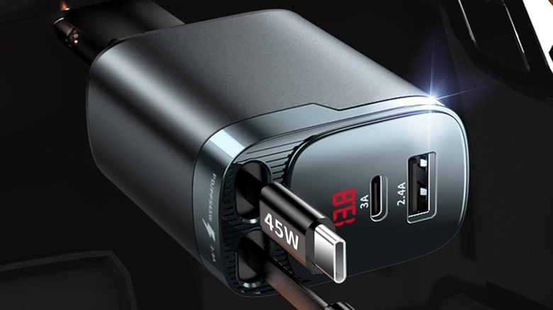 Illustration retractable car charger