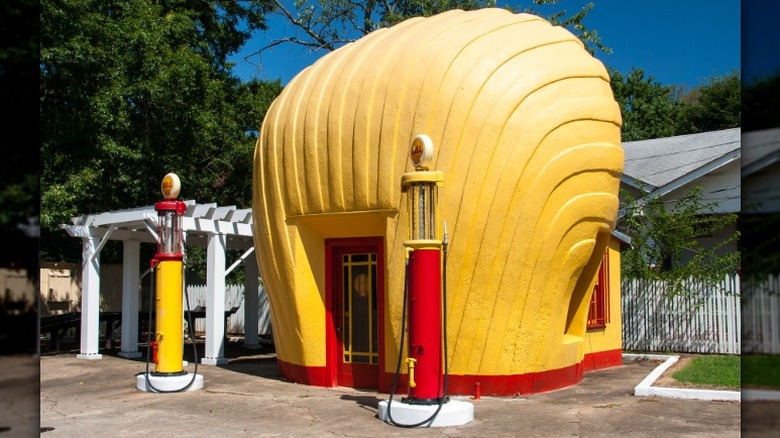 Shell-shaped building of the Shell Service Station in Winston-Salem