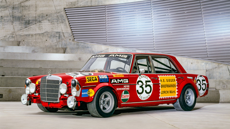 Mercedes-Benz AMG 300SEL 6.8 Red Pig race car front 3/4 view