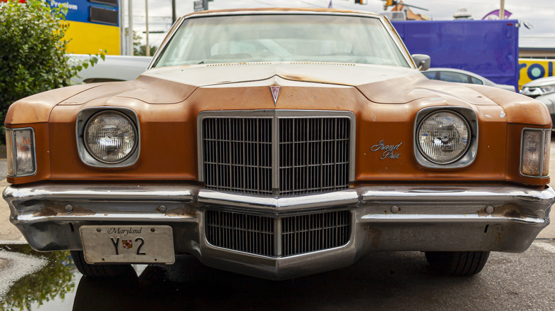 Front view of 1972 Pontiac Grand Prix