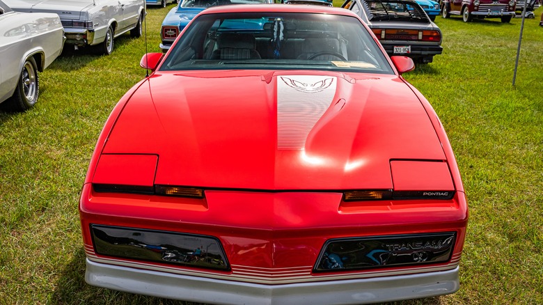 1985 Pontiac Firebird Trans Am front end