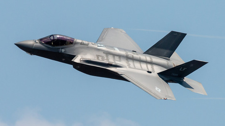 F-35 Joint Strike Fighter