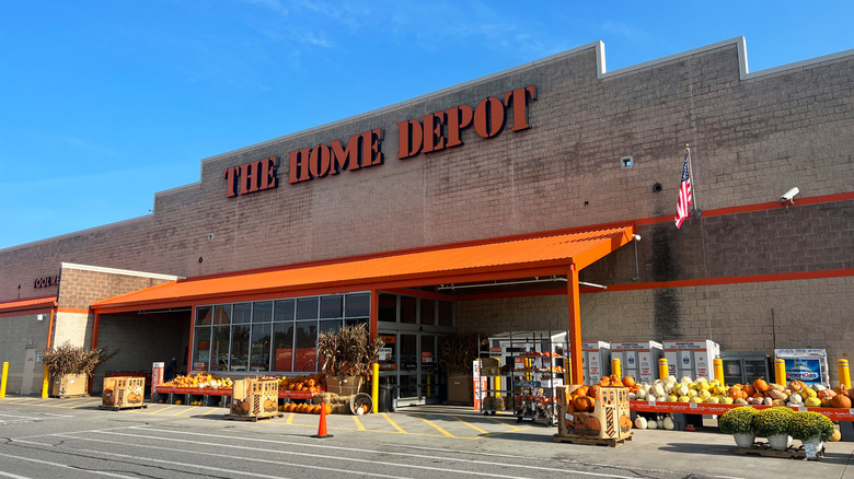 Home Depot storefront