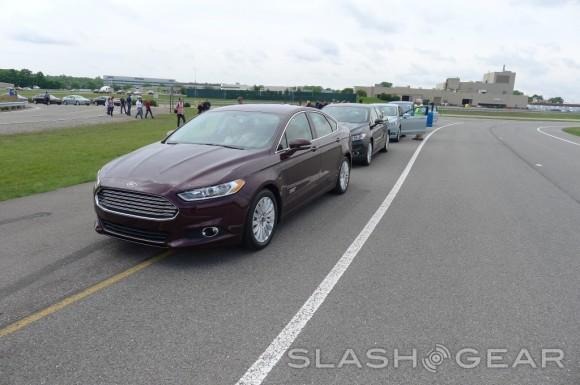 2013 Ford Fusion Energi Test Drive: Ford Does Gamification - SlashGear