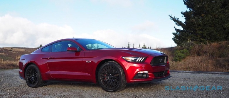 2015-ford-mustang-gt-sg-0