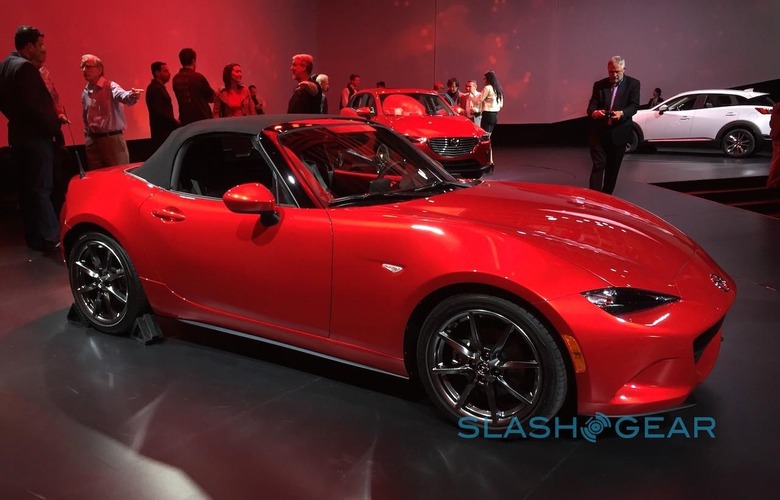 2016-mazda-mx-5-miata-live-1