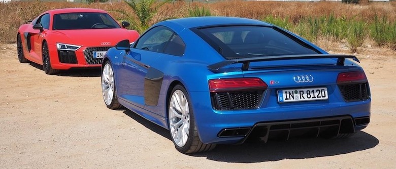 2017 Audi R8 V10 plus red and blue