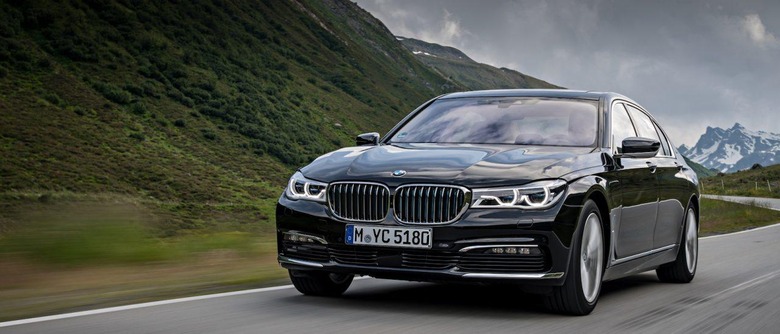 P90226953_highRes_bmw-740le-xdrive-ipe