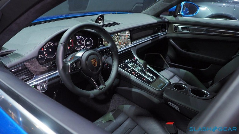 Porsche 2017 Panamera Interior