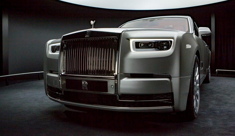 The Rolls-Royce Phantom Personalizes Opulence