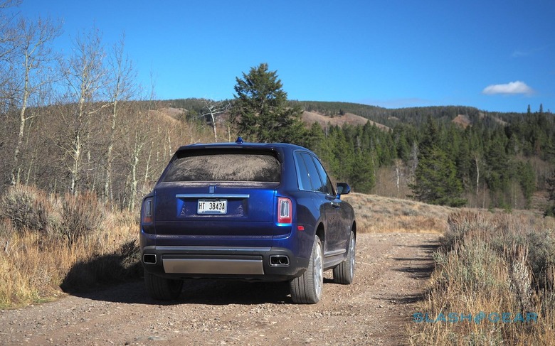 2019 Rolls-Royce Cullinan Revealed: The New Super-SUV - SlashGear