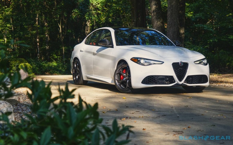 2020 Alfa Romeo Giulia Ti Sport Carbon Review Gilding The Lily Slashgear