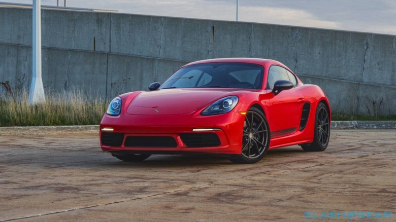 2020 Porsche 718 Cayman T