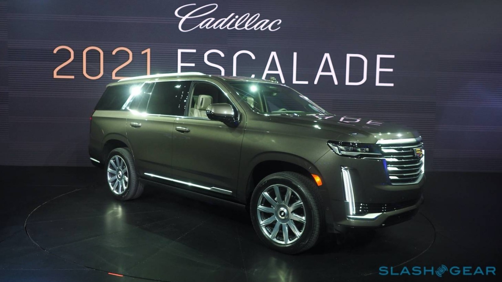 2021 Cadillac Escalade Fuel Economy Ratings Reveal A Big Thirsty