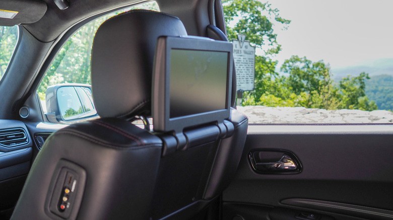 2021 Dodge Durango R/T rear entertainment center