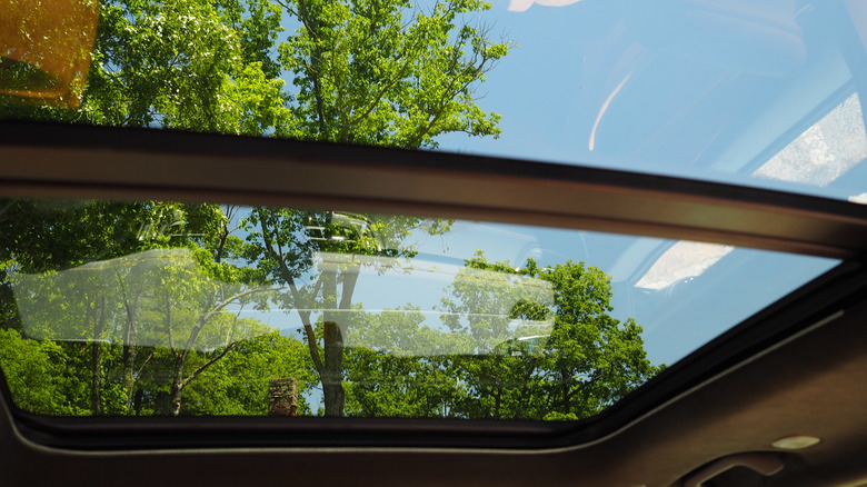 2021 Jeep Grand Cherokee L panoramic sunroof