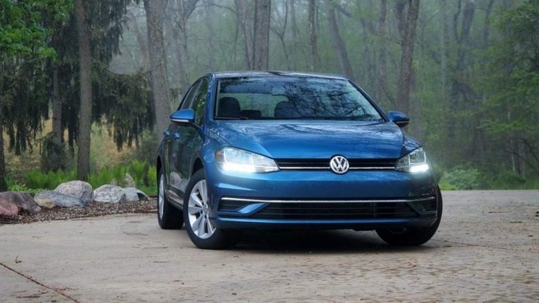 2021 Volkswagen Golf parked