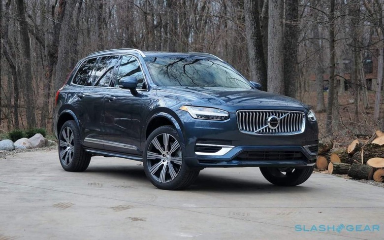 Volvo XC90 D5 Inscription: The First Class of the Roads - Review