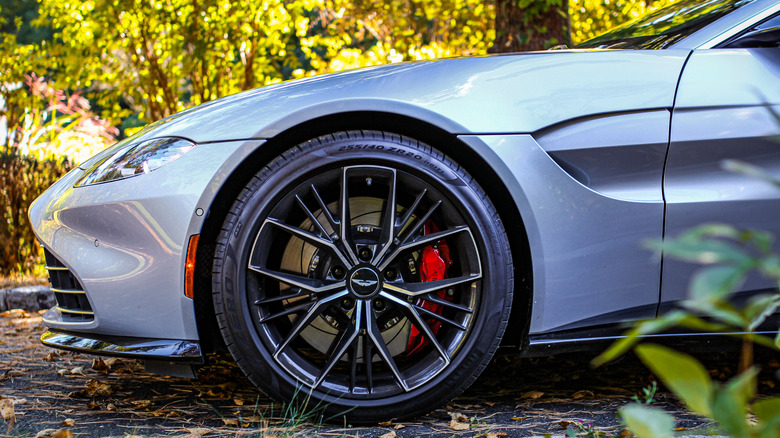 Aston Martin Vantage Roadster