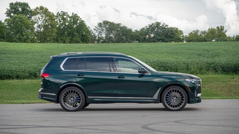 Green 2022 BMW Alpina XB7