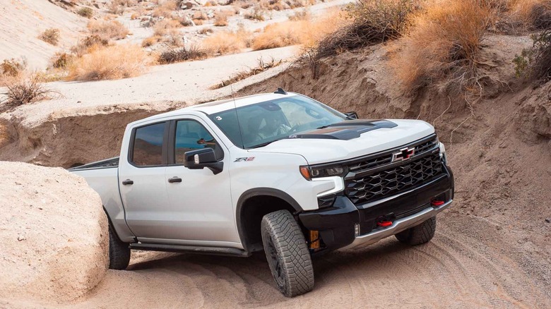 ZR2 Crawling up Incline