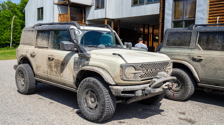 2022 Ford Bronco Everglades parked