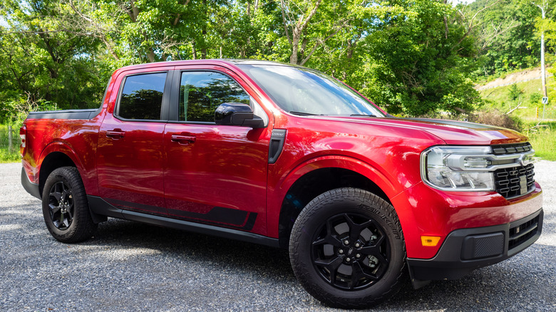 2022 Ford Maverick Lariat First Edition parked