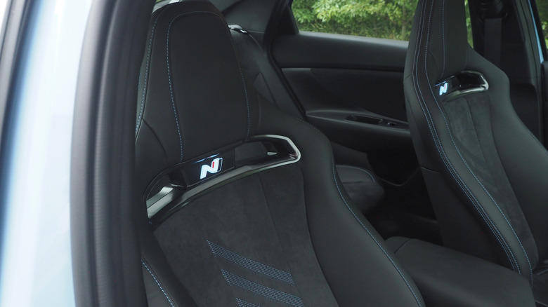 2022 Hyundai Elantra N seats