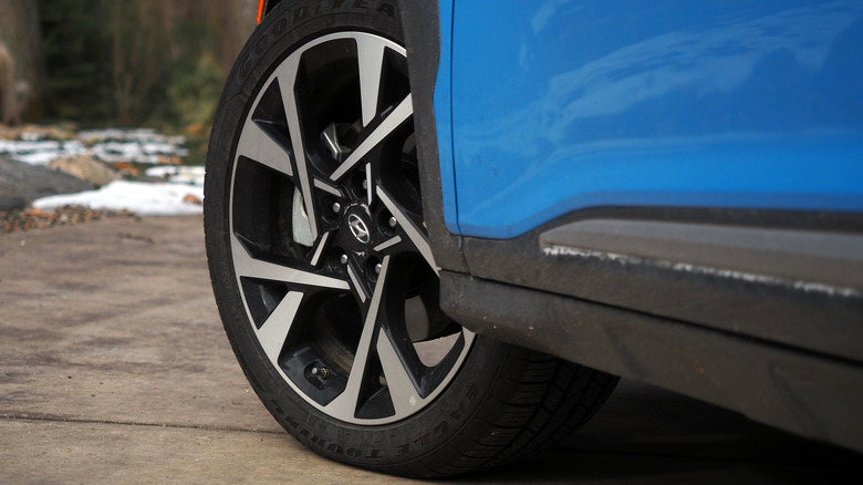 2022 Hyundai Kona wheel