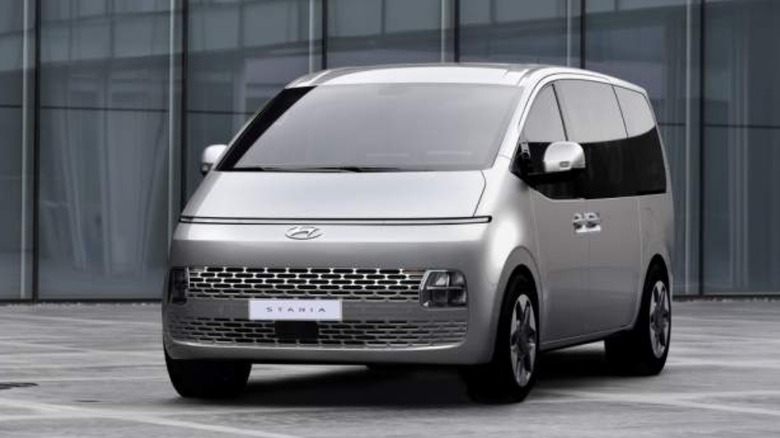 2022 Hyundai Staria MPV