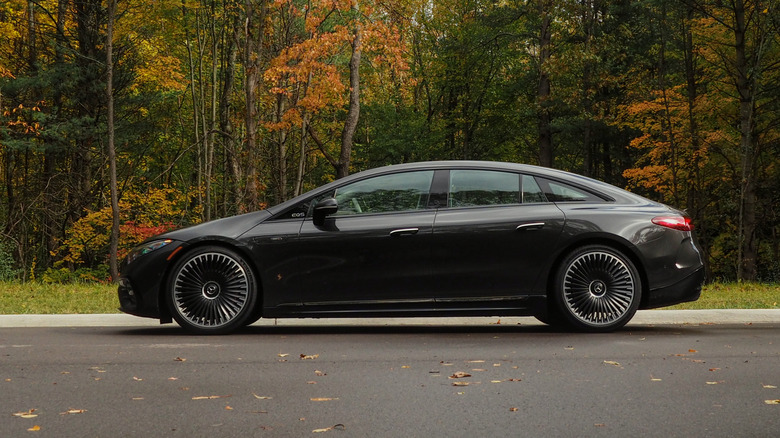 2022 Mercedes-AMG EQS