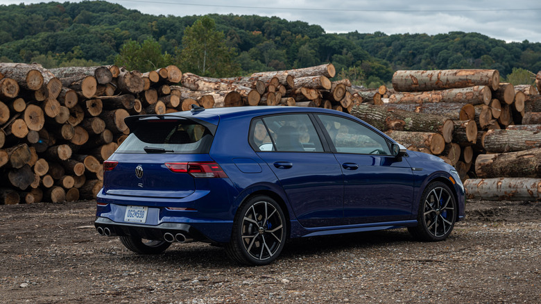 2022 Volkswagen Golf R blue
