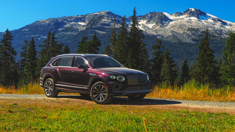 2023 Bentley Bentayga EWB