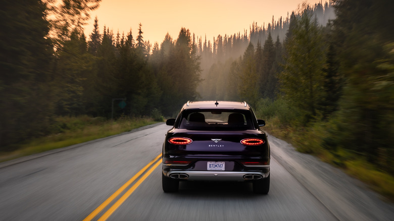 2023 Bentley Bentayga EWB