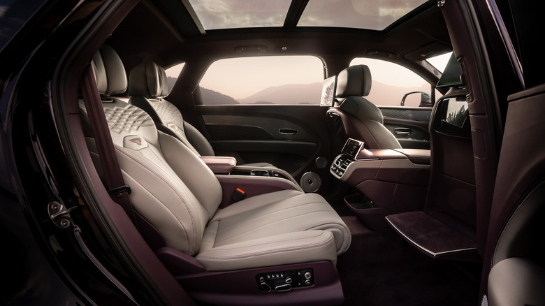 Bentayga EWB 4-seat configuration